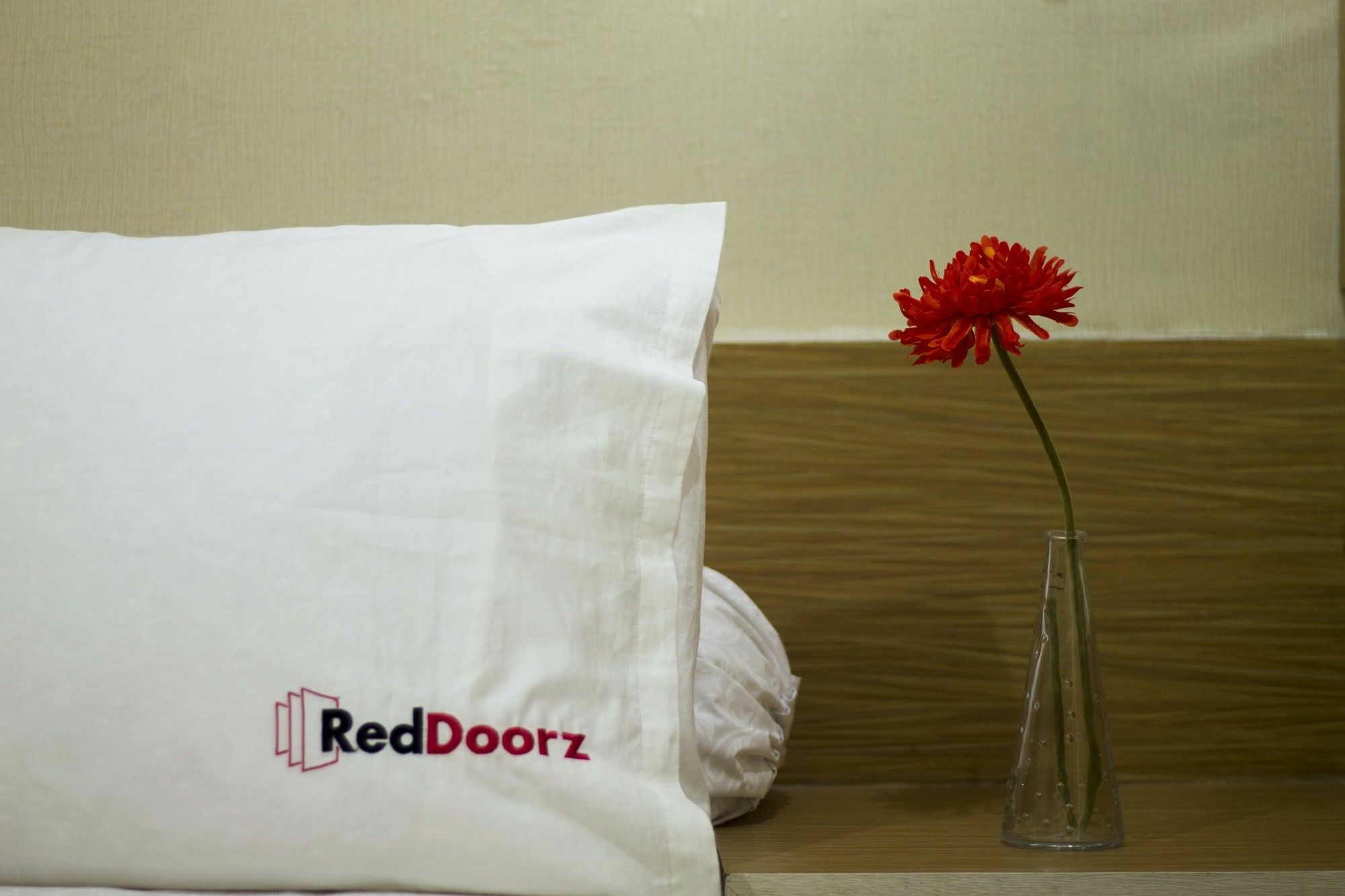 Reddoorz Near Sukajadi Hotell Bandung Exteriör bild